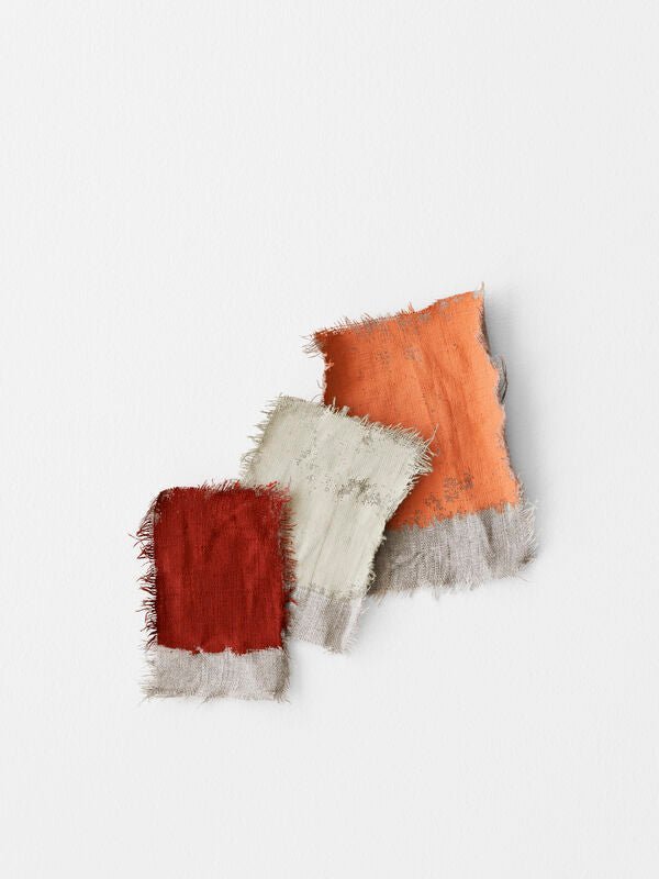 Bella, Space & Statement Red - Malprivat.dk