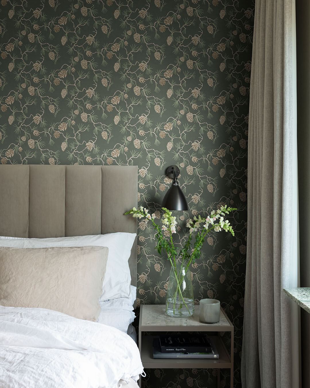 Tallskog - Dark - Malprivat.dk