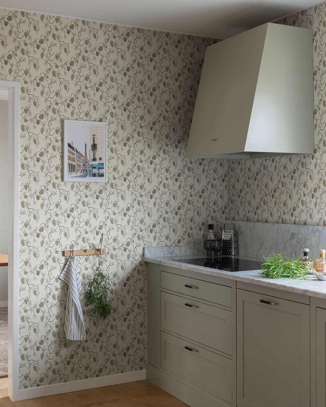 Tallskog - Light - Malprivat.dk